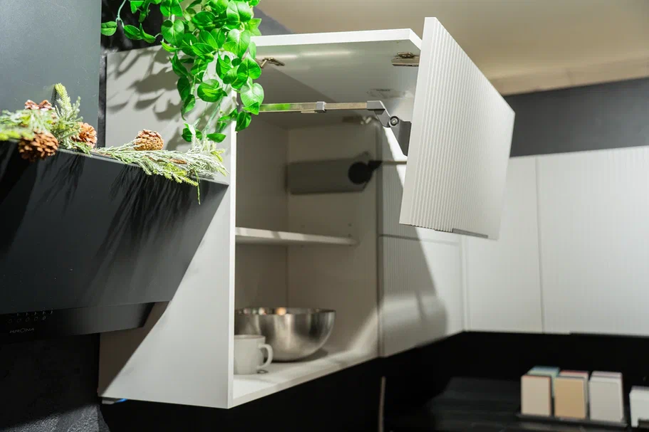 Подъемный складной фасад — кухня ТЕМПО (МДФ+ПВХ)