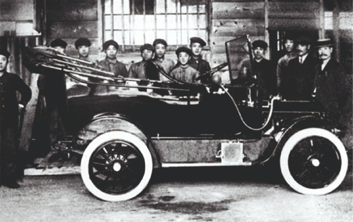 (Интересный факт: название DAT – не аббревиатура, а игра слов: «датто» по-японски значит «быстрый как кролик».)