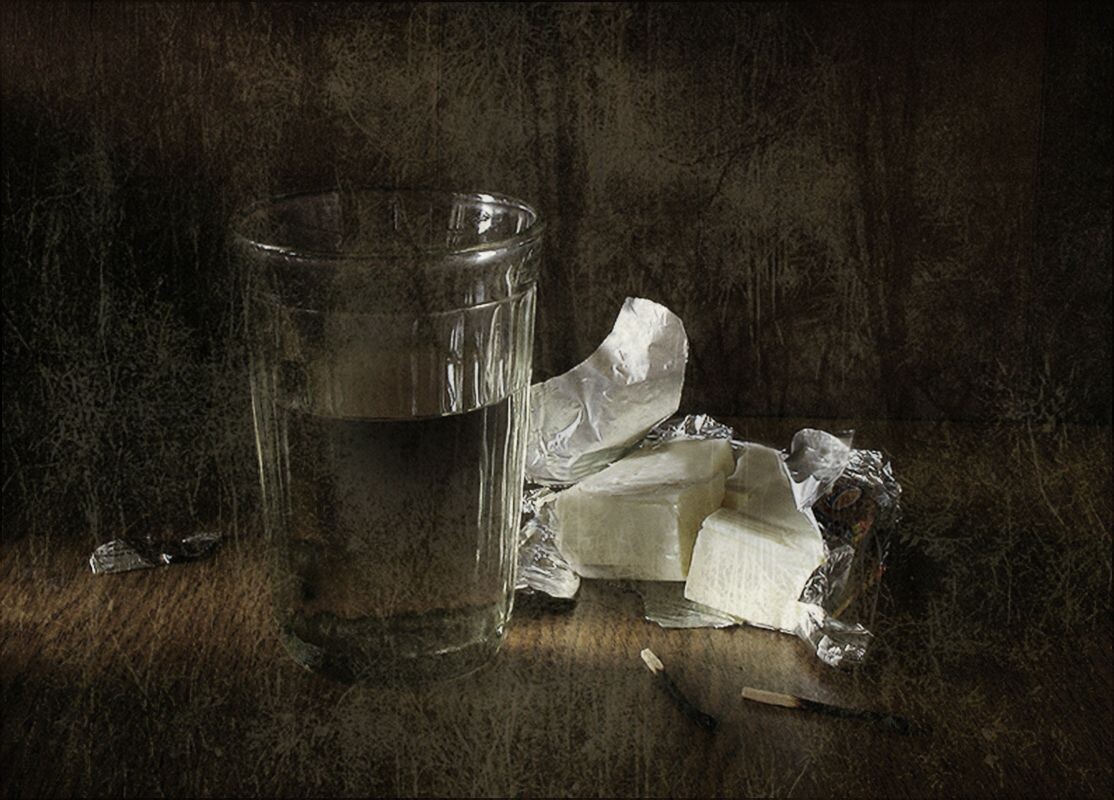 Быкова И. "Натюрморт с граненым стаканом"