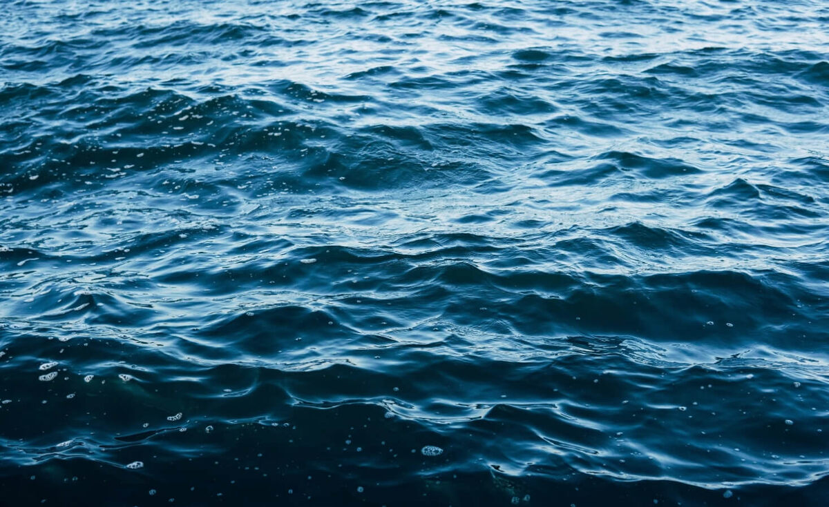    Изначально вода в морях и океанах не была соленой — она «подсаливалась» на протяжении миллионов лет. Источник изображения: wallpaperscraft.com