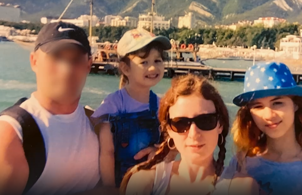 кадры из д/ф врачи