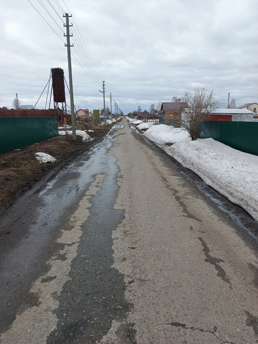 Снега практически нет - думал я