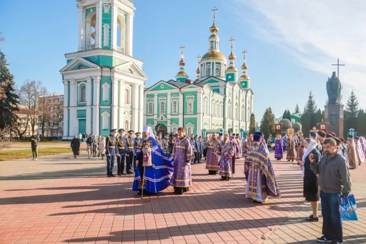    В Тамбов прибыл ковчег с частицей пояса Пресвятой Богородицы