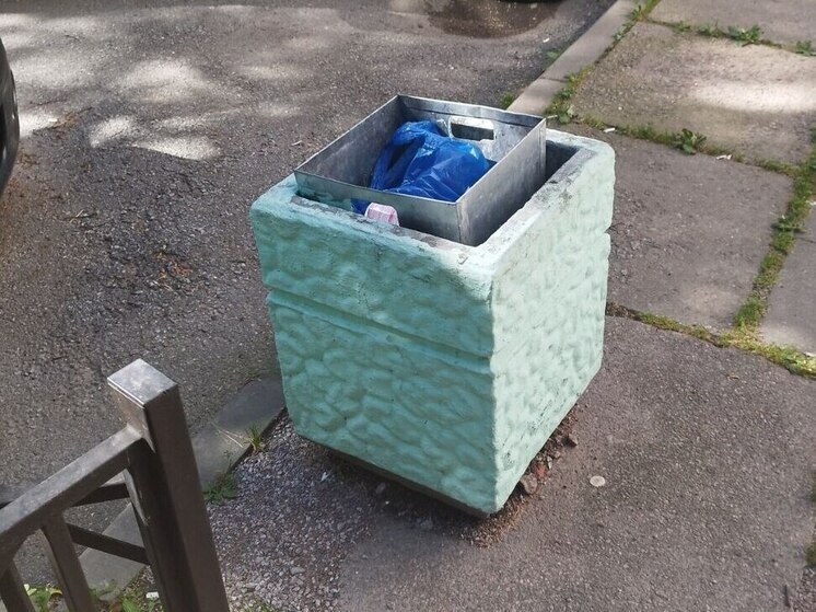     петербуржцы нашли на помойке старые газеты, которые издавались еще до революции и в советское время. Фото: архив МК в Питере