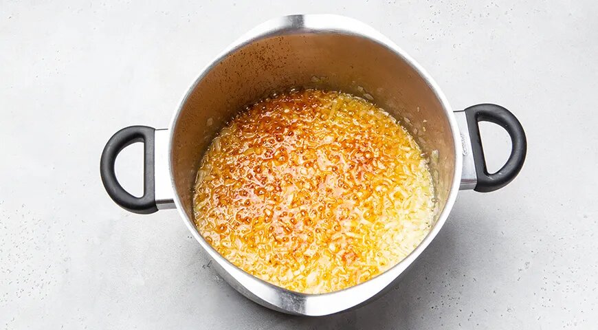   Гуляш из говядины с гречкой (gastronom.ru)