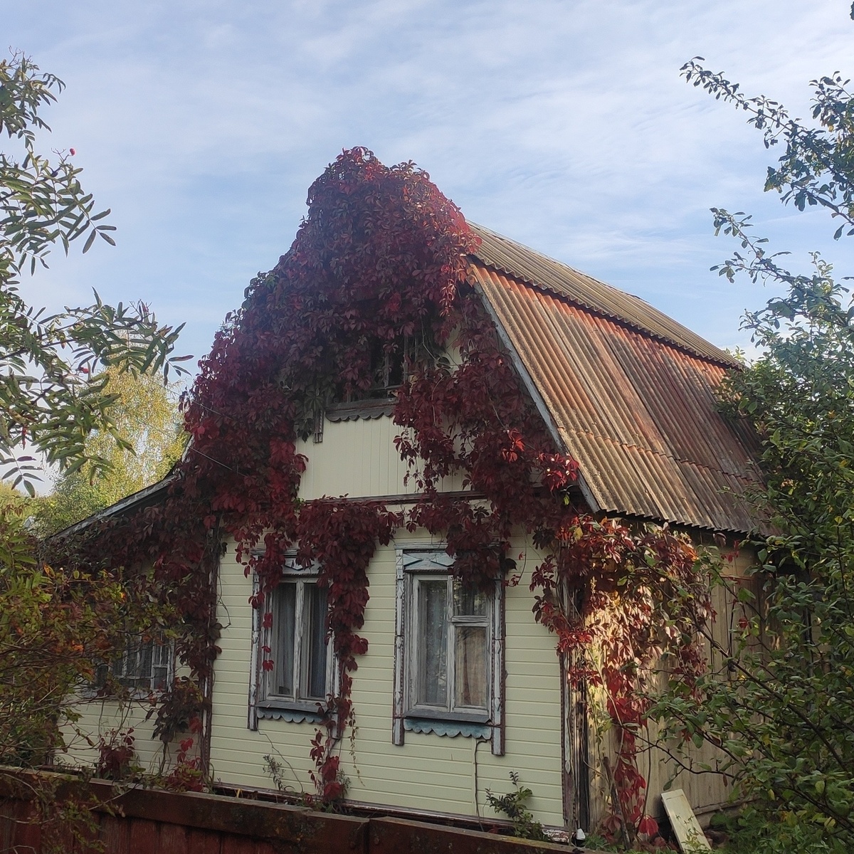 Очень красивый дачный дом