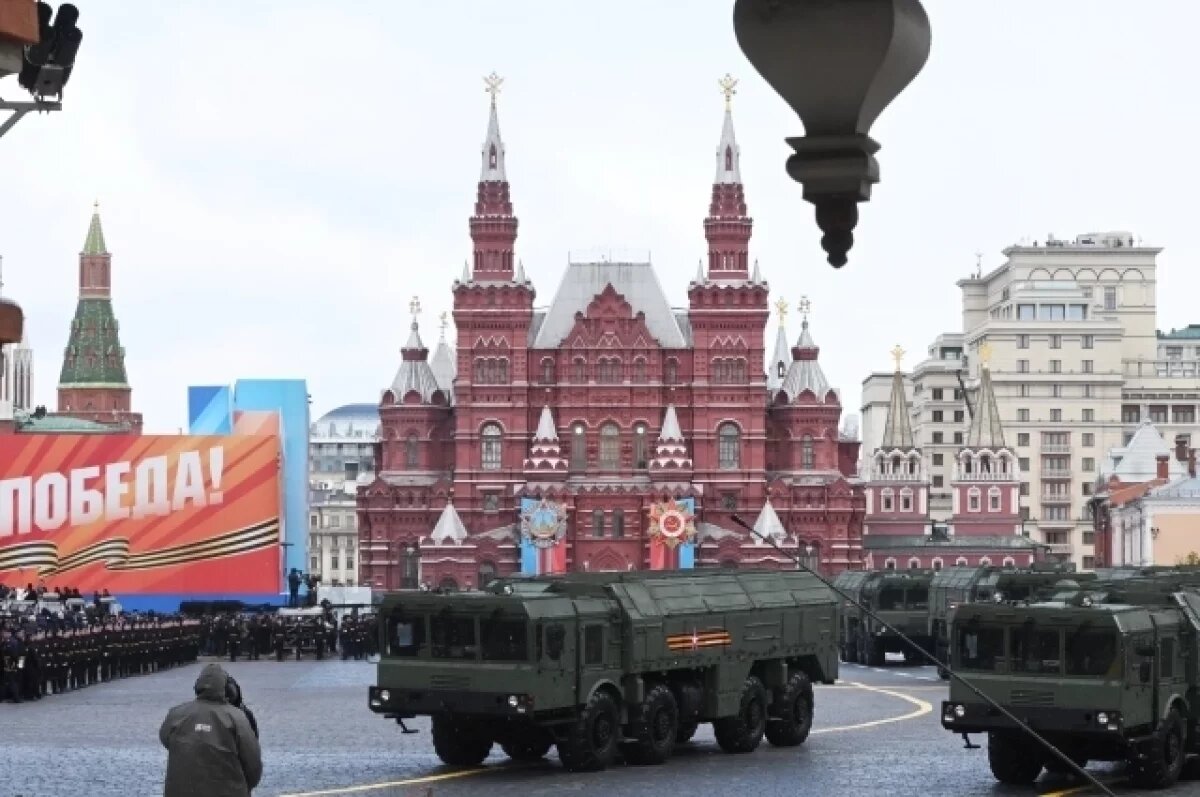    Правнук Сталина Джугашвили заявил, что не пойдет на парад Победы в Москве