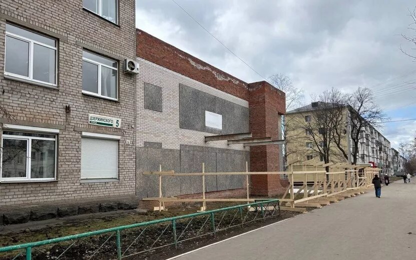    Реконструкцию здания под МФЦ Индустриального района Ижевска должны завершить к декабрю