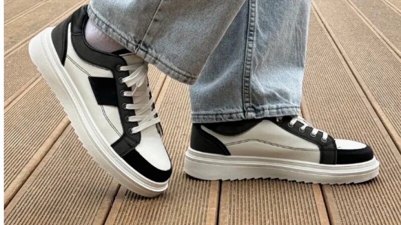     Самые актуальные модели кроссовок на весну 2025 Wildberries