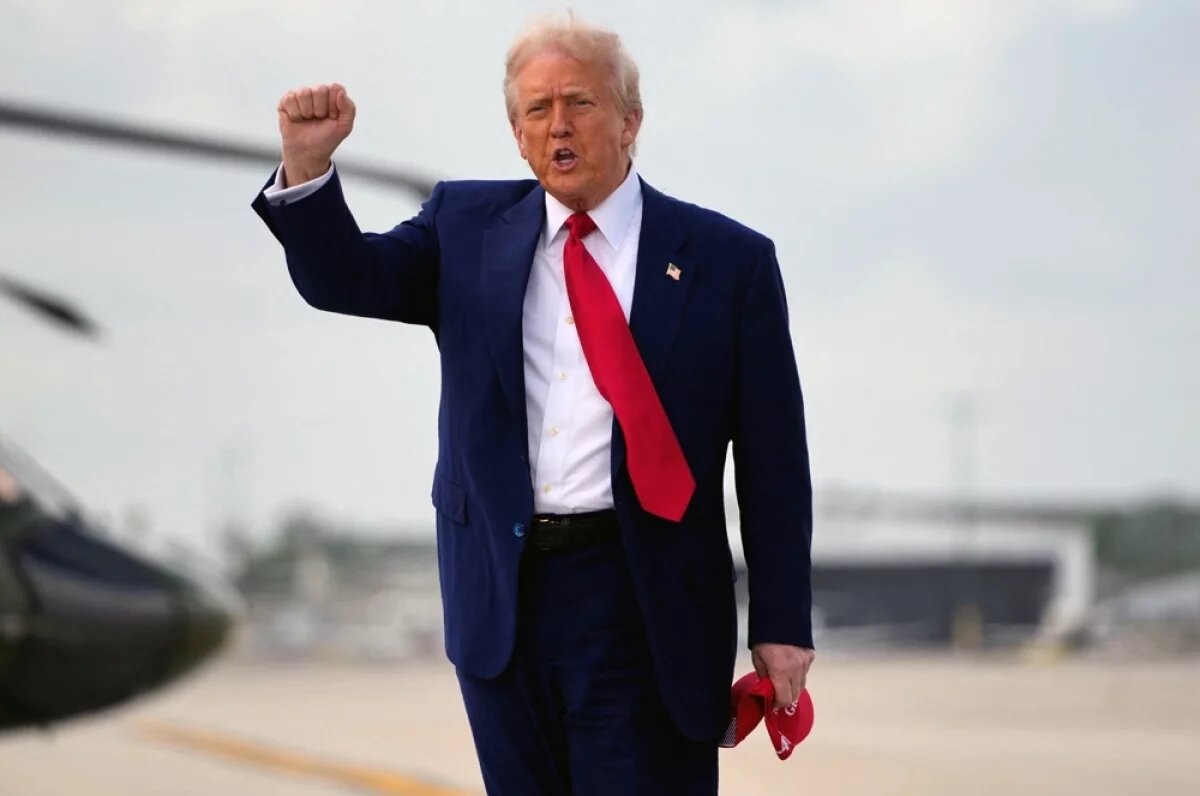    Дональд Трамп.