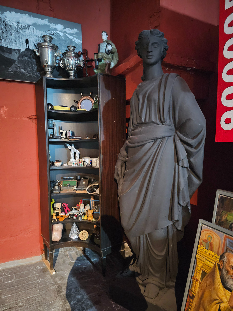 Фото: Парадная гостья