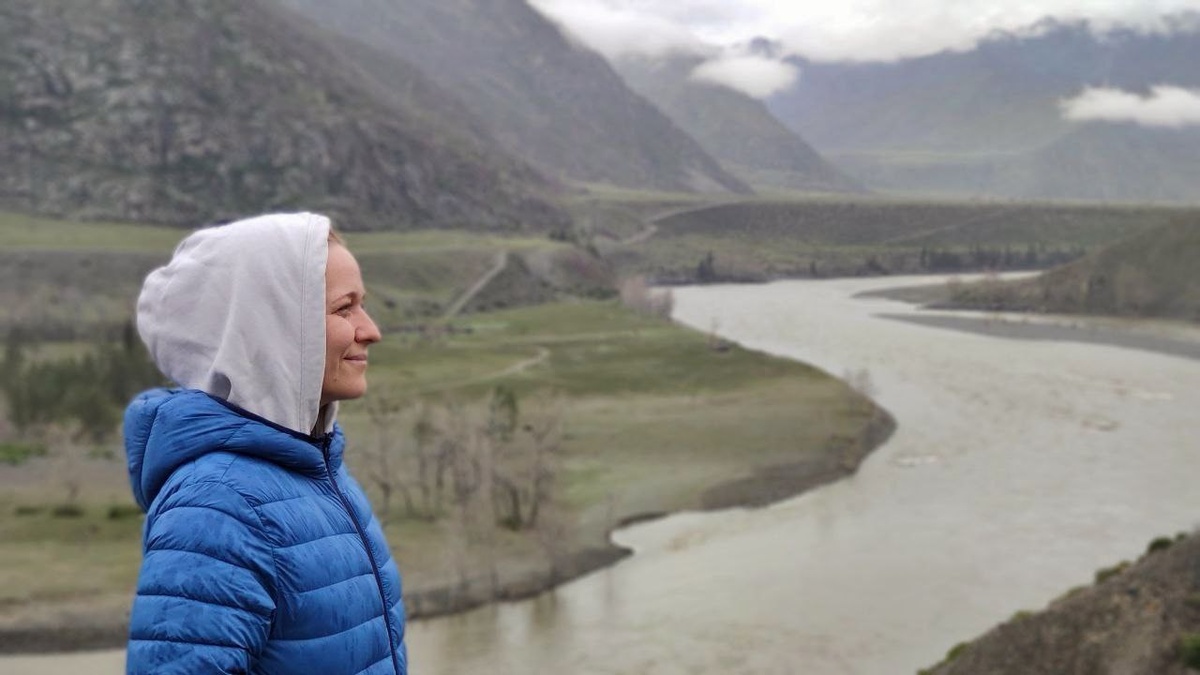 Чуйский тракт. Слияние рек Чуи и Катуни (если я правильно помню)
