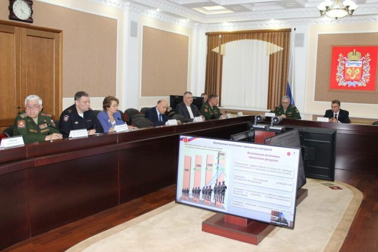    На военную службу будет призвано 2514 оренбуржцев Марина Шарт