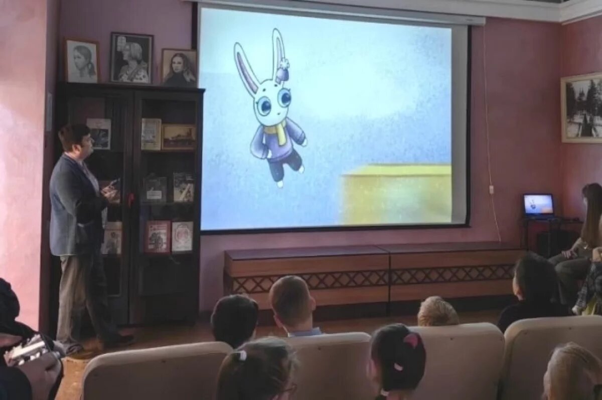    Железнодорожники со студентами создали мультик о правилах безопасности