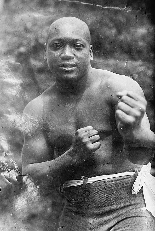 Легендарный боксер Джек Джонсон примерно в 1909 году.