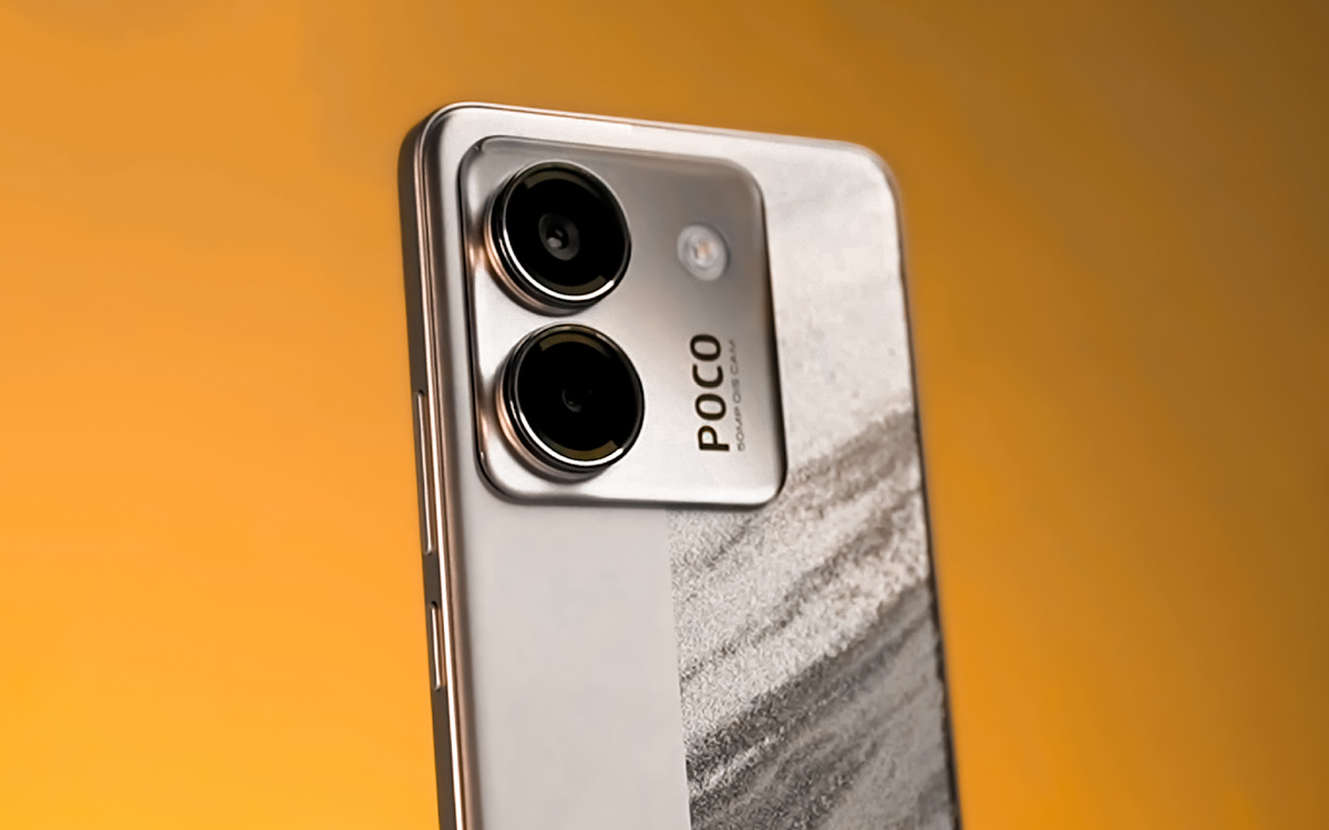 POCO M7 Pro в серебряном цвете