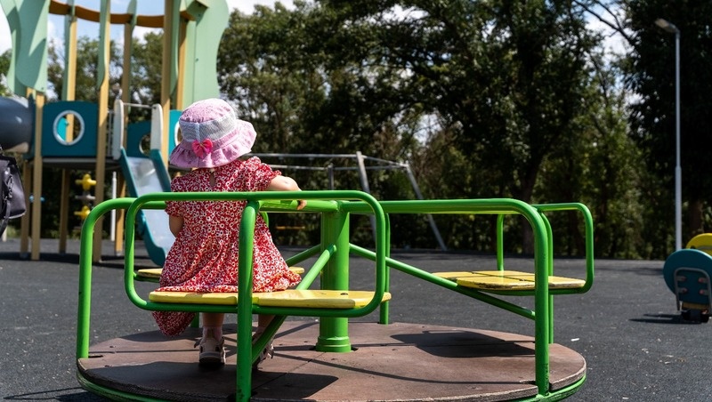    На площадке установят новые качели и карусели Фото: Александр Скрыпник / / ИА «Победа26»