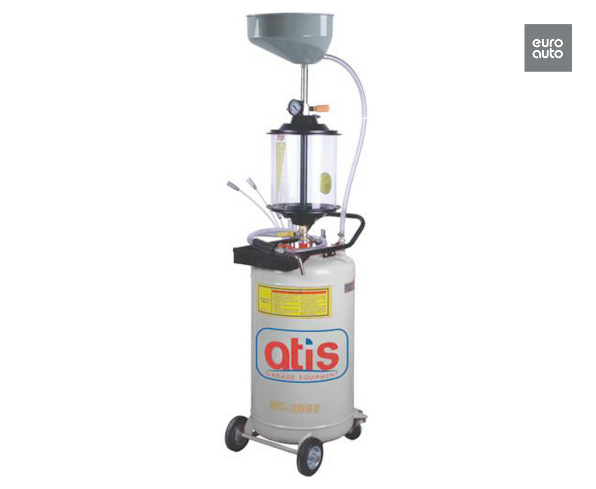 Рис. 1 Установка для вакуумной замены моторного масла. Имеет маслосборную воронку и для обычной замены масла самотеком