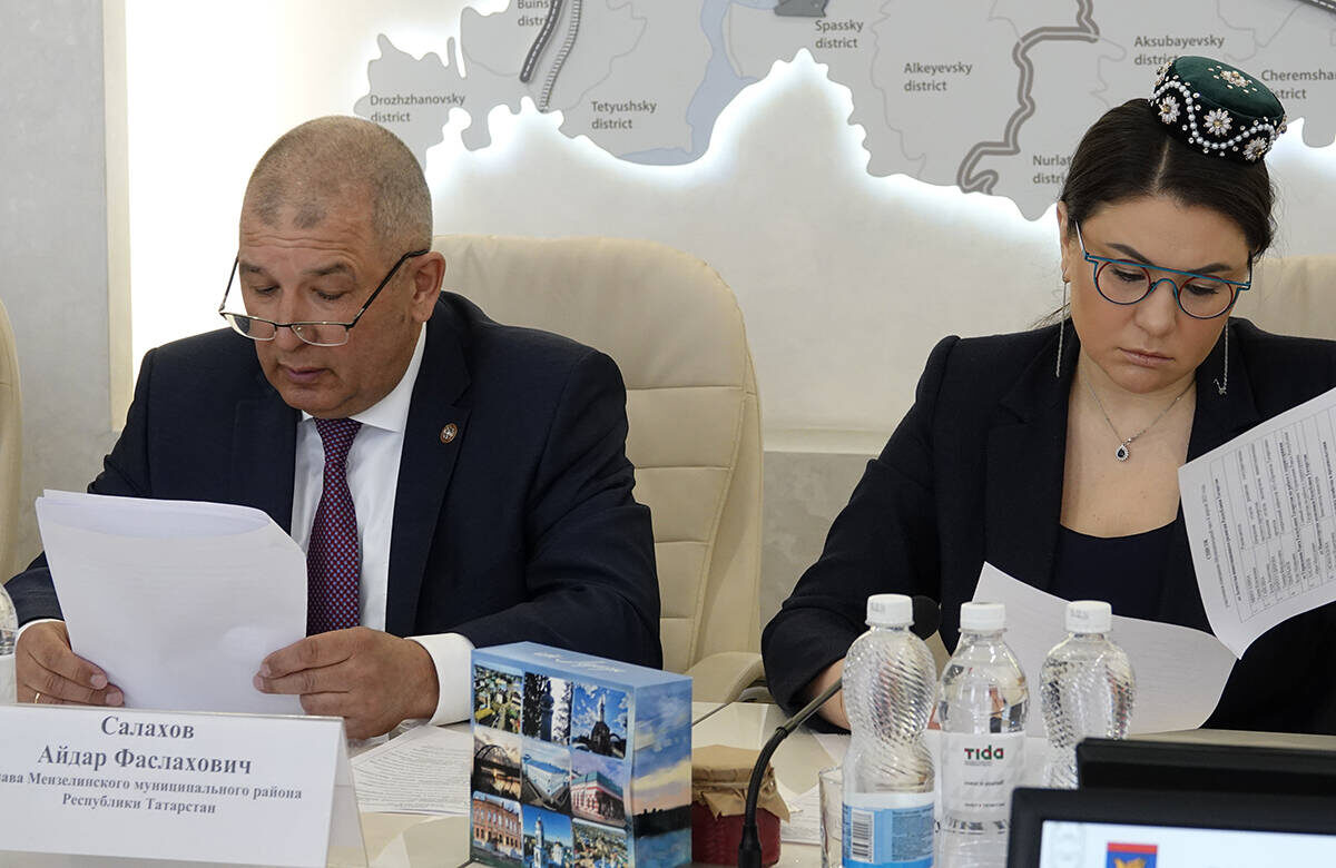 В Агентстве инвестиционного развития прошел «Муниципальный час» с участием главы Мензелинского района Айдара СалиховаФото: пресс-служба АИР РТ