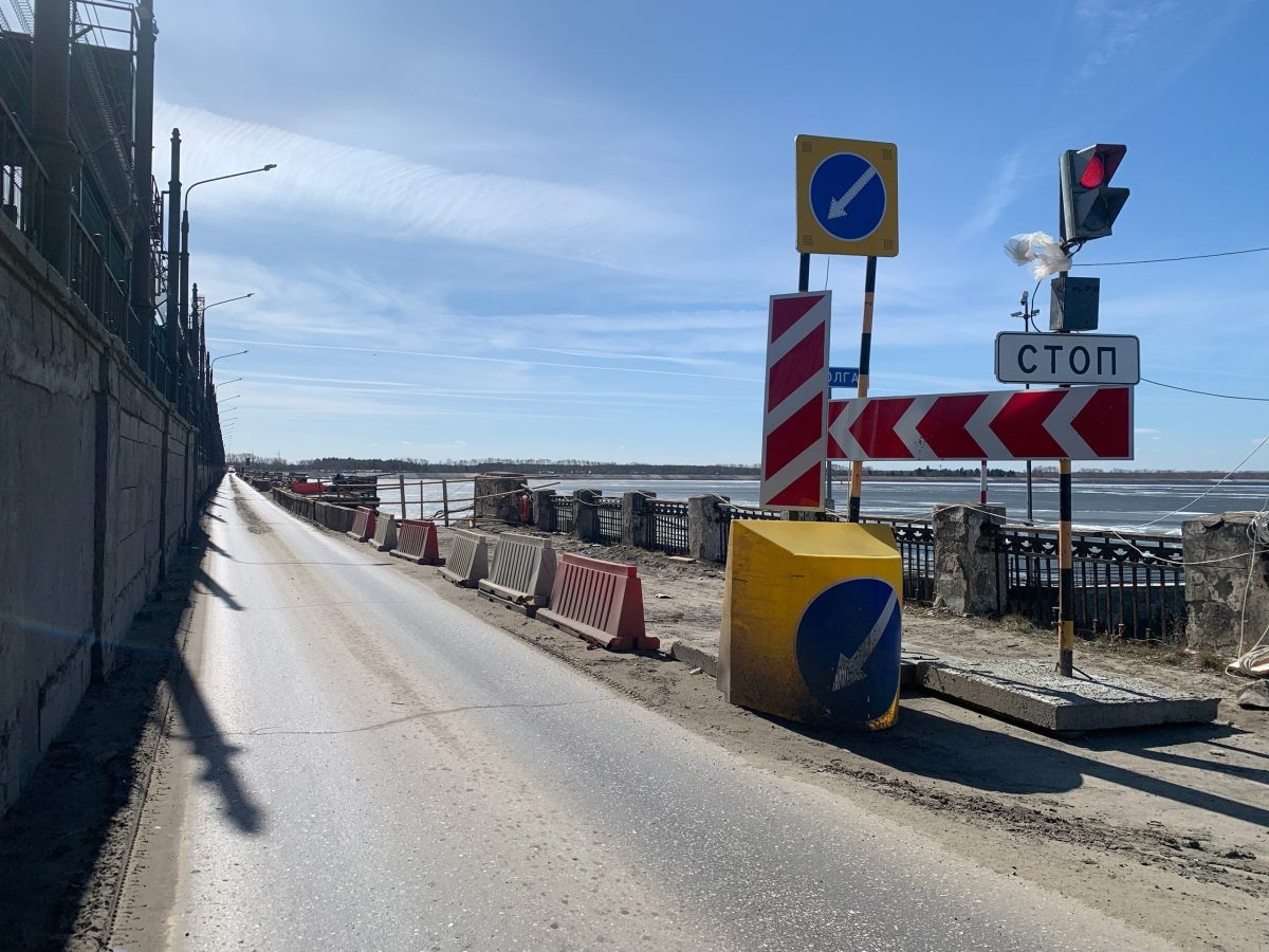    В эти дни на мосту будут вводить интервальные перекрытия движения