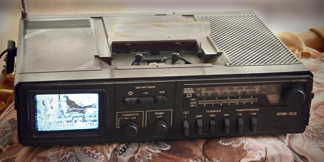 Советское чудо техники — телемагнитола Электроника 8ТМБ-02Д