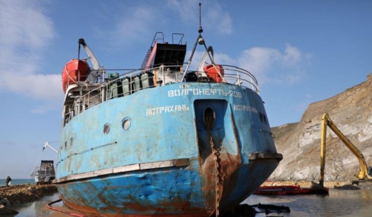     Корма судна "Волгонефть-239". Источник: rg.ru Автор фото: Владимир Аносов