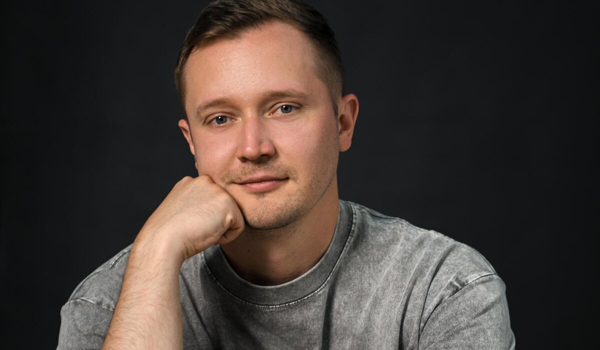     Победитель "Голоса" Александр Волкодав отметил 36-летие концертом с легендами эстрады