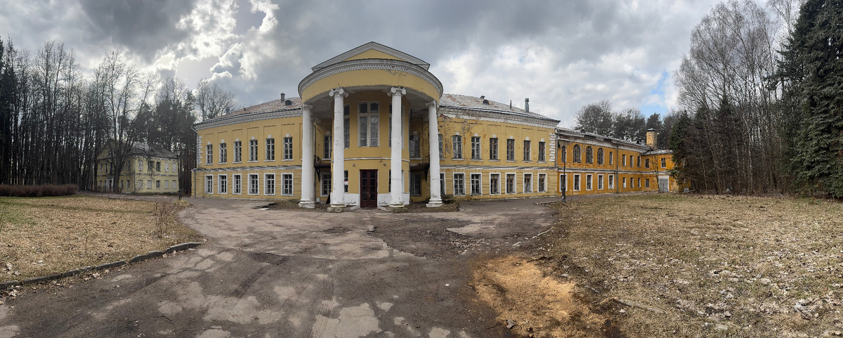  Московская область, Ленинский район, деревня Суханово, комплекс Усадьба Суханово, 1с1. Фото автора.