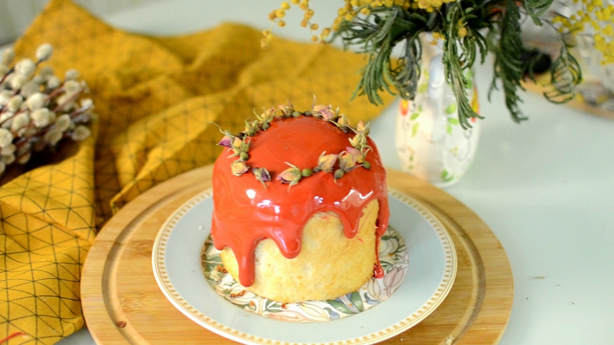 Такой кулич точно привлечёт внимание!