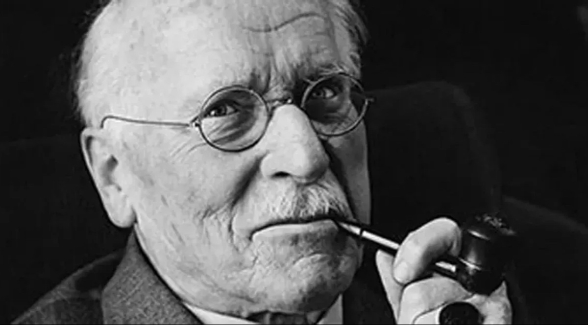 Карл Густав Юнг - соратник психоаналитика Фрейда. Развил учение о коллективном бессознательном.