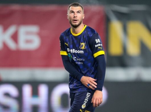    Нападающий ФК «Ростов» Николай Комличенко //Фото: "Чемпионат"