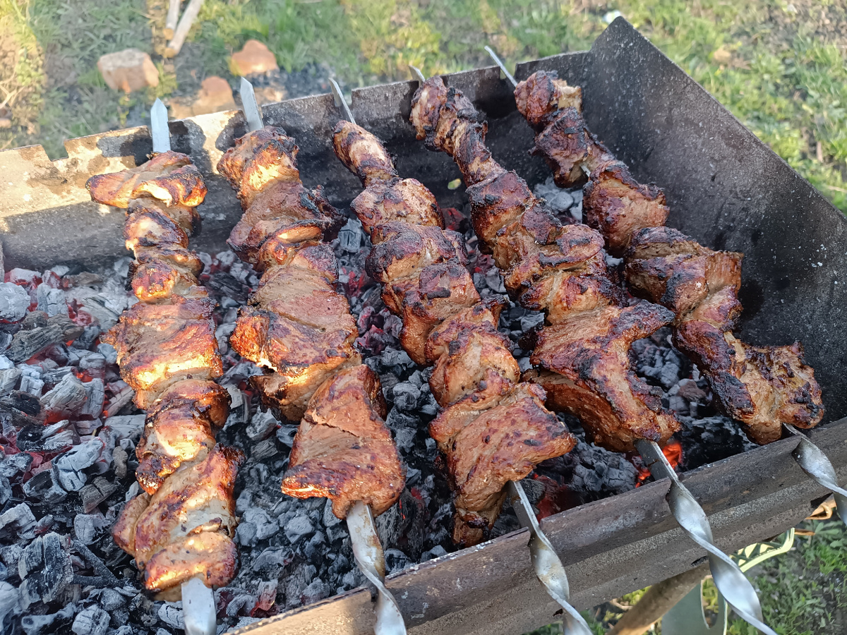 Шашлык апрельский