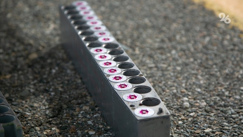    За четыре вылета специалисты использовали более 420 пиротехнических изделий Фото: Валерия Алтухова / / ИА «Победа26»