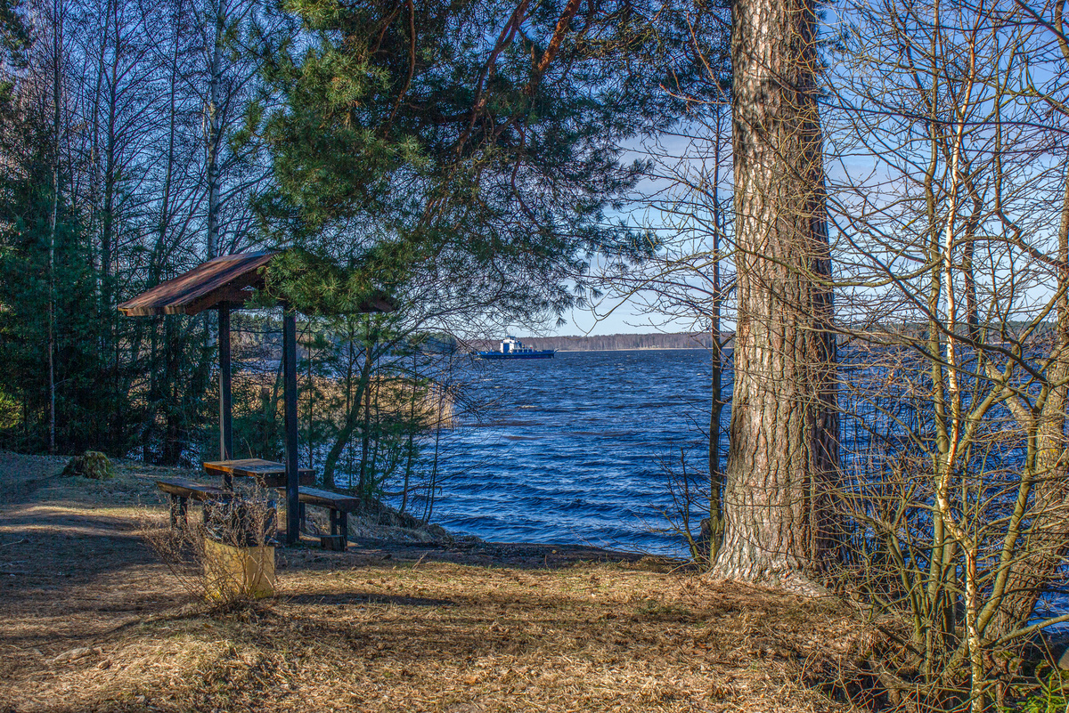 ПАРОМ ДАВНО ПОШЁЛ...