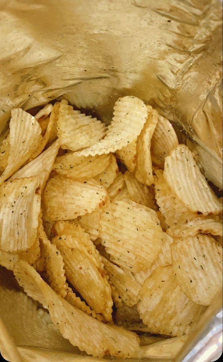 Сын мой очень эту гадость любит, как бы я не уговаривала