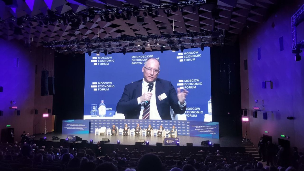 Константин Бабкин в ходе выступления на МЭФ// Фото: Царьград