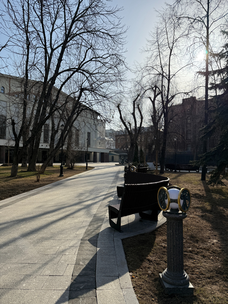 Сад Аквариум напротив гостиницы Пекин. Театр имени Моссовета