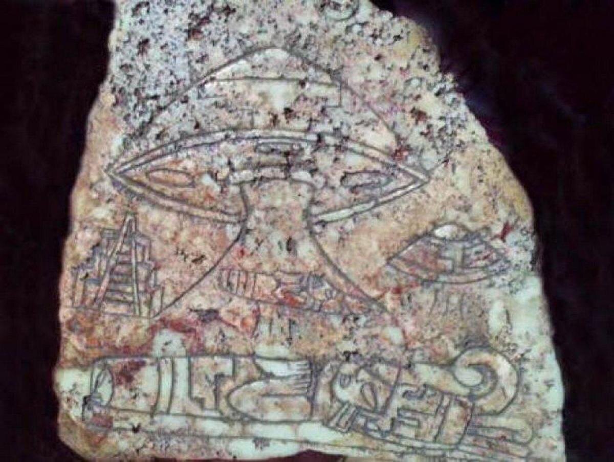    Саккарская птица древний самолёт или просто игрушка