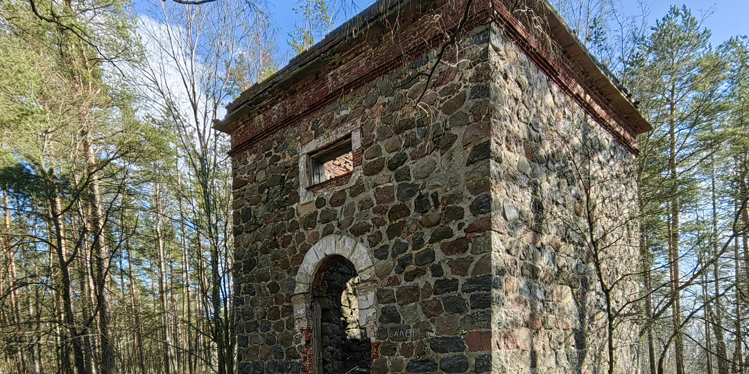 Посёлок Поляны (бывш. Уусикиркко) со шведско-финско-российской историей. Осмотрим его основные достопримечательности (Ленинградская область)
