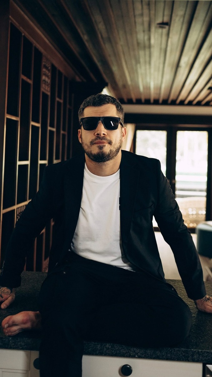    Паша Техник