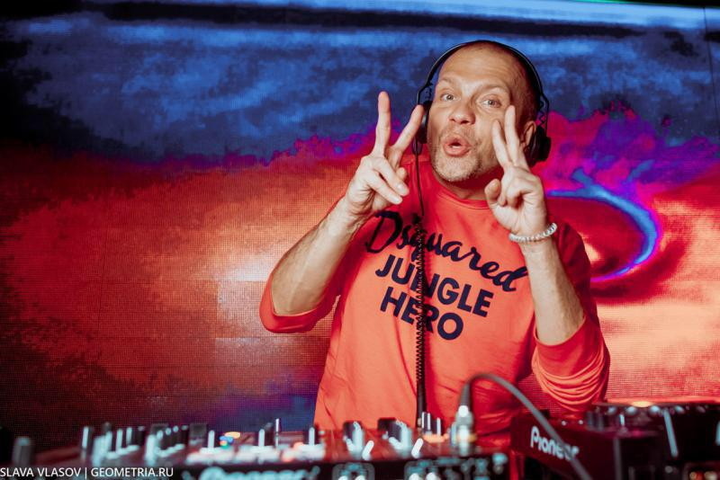  Евгений Анатольевич Рудин (Dj Грув) родился 6 апреля 1972 года (фото SLAVA VLASOV GEOMETRIA.RU)