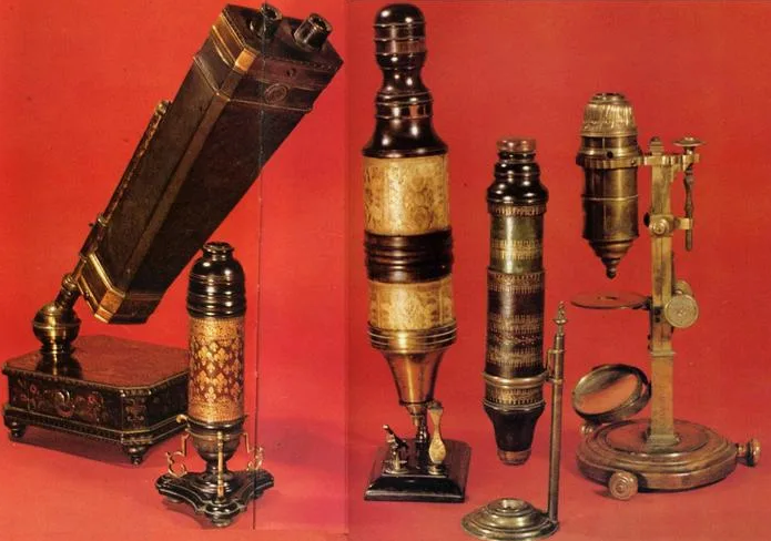 Микроскопы, около 1700 г.