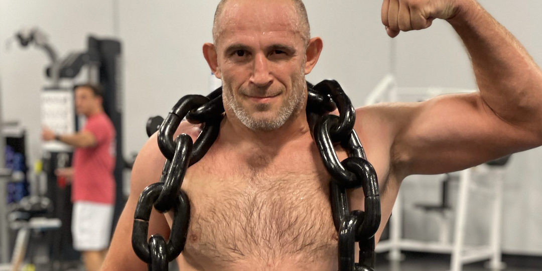 Олейник проиграл глухим нокаутом, но все равно легенда. 20 фактов о его сказочной карьере