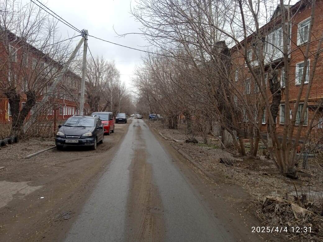 г.Омск ул.Пархоменко протяженность не более 1 км.