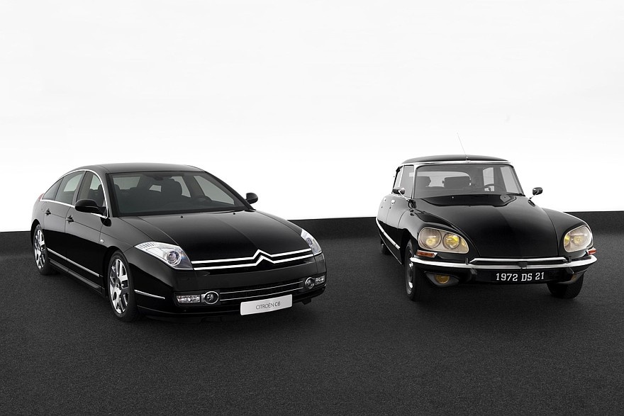    Несмотря на отсутствие прямого сходства с легендарной «богиней», обе эти машины выполняли одну задачу