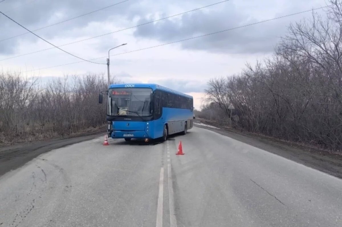    Двум пассажирам потребовалась помощь после ДТП с автобусом в Омске