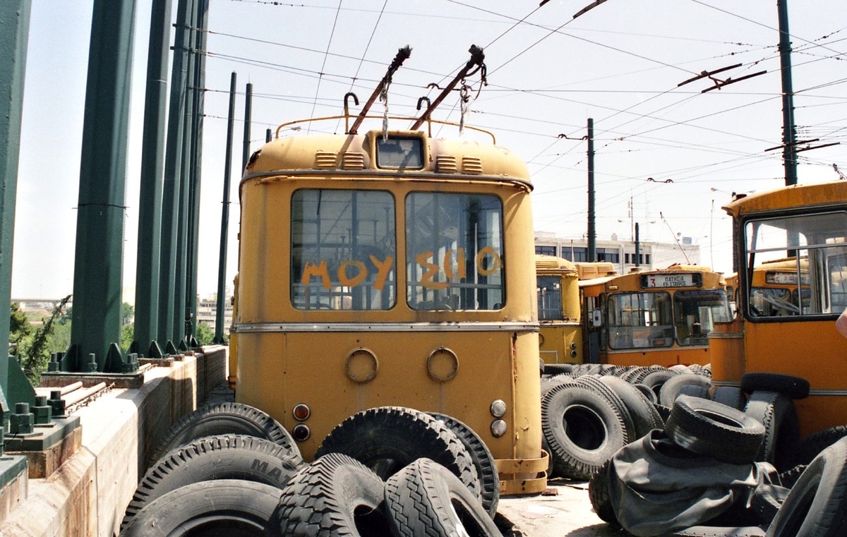 Alfa Romeo 140AF сзади. Источник фото: transphoto.org