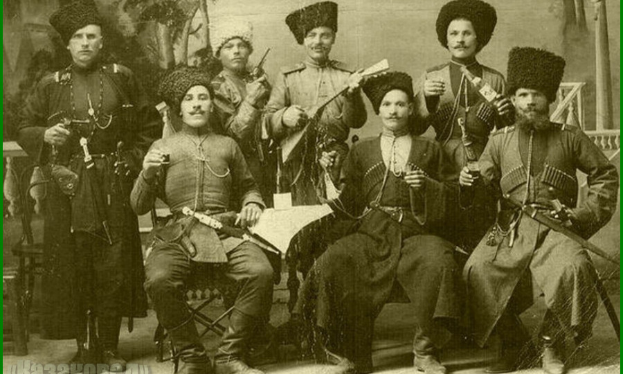 Казаки и потомки казаков | Две группы, два подхода