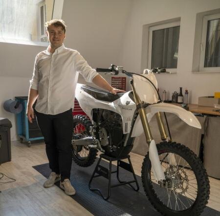 Гризлар Его создатель Никлас и его работа.