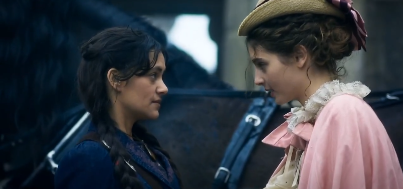 Кадр из сериала. Амелия общается с дочкой посла Кларой Андерсон